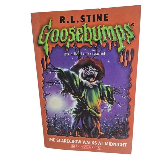Goosebumps#20 The Scarecrow Walks at Midnight R.L. Stine Paperback Scary VTG - Picture 1 of 5